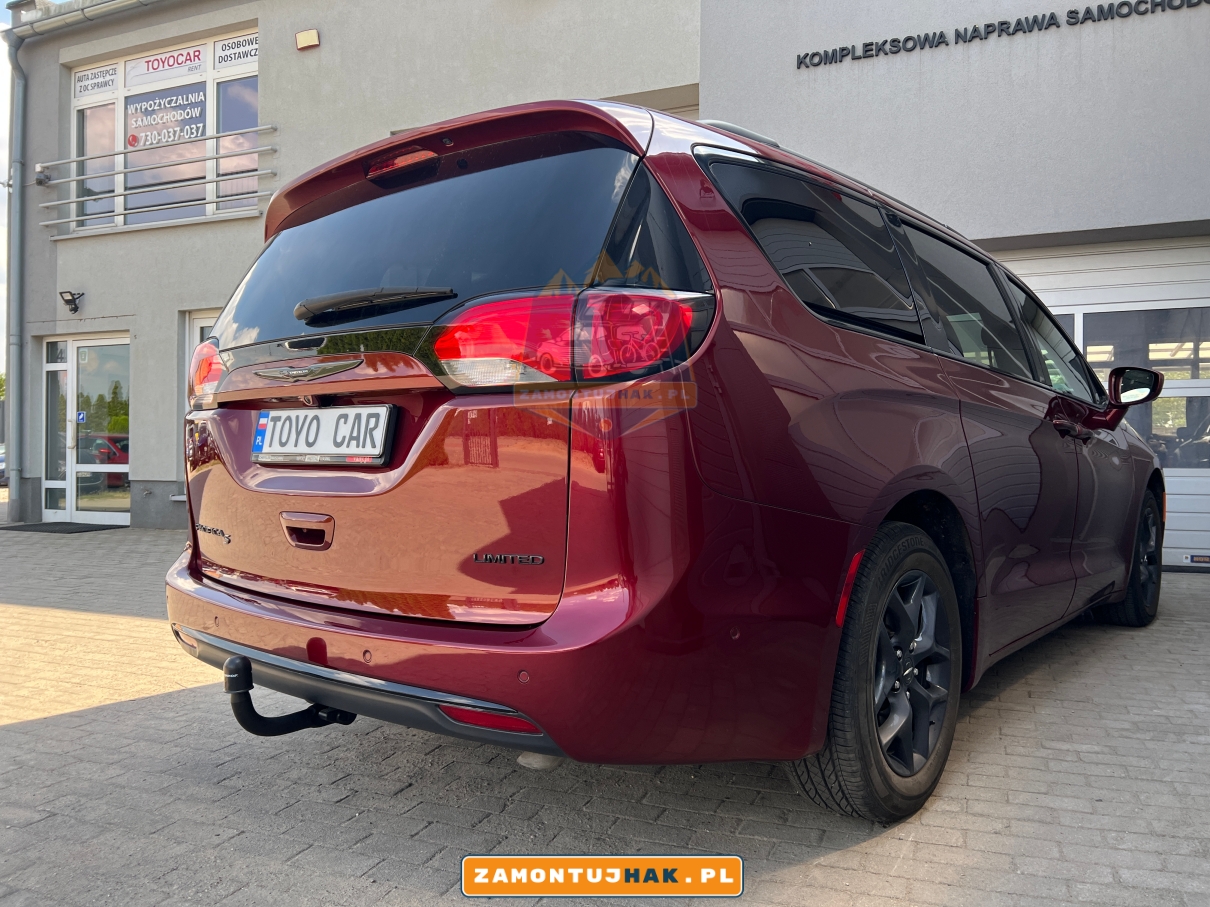 na zdjeciu chrysler pacifica gotowy do montazu bagaznika rowerowego